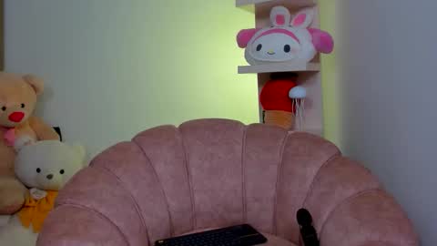 Snapshot of lolacoper chatting on 02/20/26, 01:00 LolaCoper online show from 02/20/26, 01:00