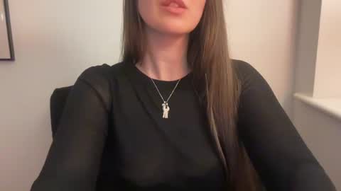 Snapshot of loladom chatting on 03/10/25, 09:51 Frt Pr1ncess online show from 03/10/25, 09:51