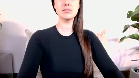 Snapshot of loladom chatting on 09/09/25, 06:57 Frt Pr1ncess online show from 09/09/25, 06:57