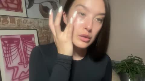 Snapshot of loladom chatting on 09/16/25, 07:37 Frt Pr1ncess online show from 09/16/25, 07:37