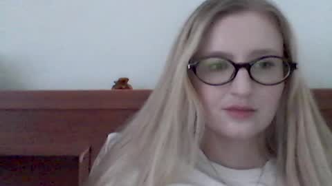 lolaglamour_ online show from 06/26/26, 03:05