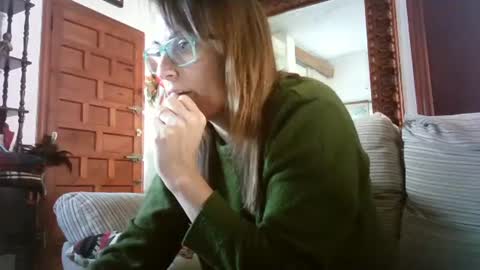 LOLA HUESO y ERIC online show from 02/26/25, 04:24