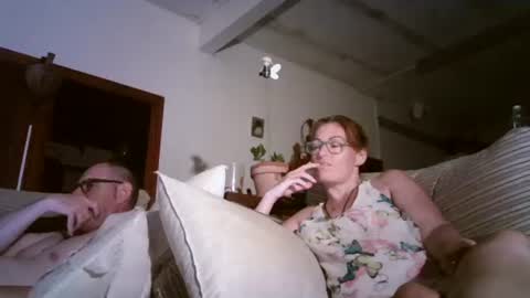 LOLA HUESO y ERIC online show from 09/17/25, 08:21