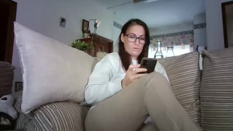 LOLA HUESO y ERIC online show from 02/13/26, 09:05