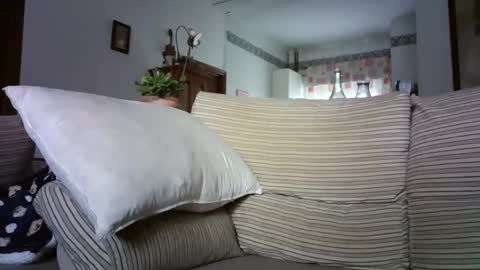 LOLA HUESO y ERIC online show from 02/16/26, 09:16