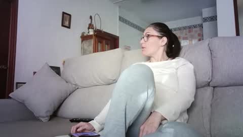 LOLA HUESO y ERIC online show from 04/03/26, 08:34