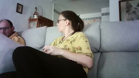 LOLA HUESO y ERIC online show from 04/27/26, 02:48