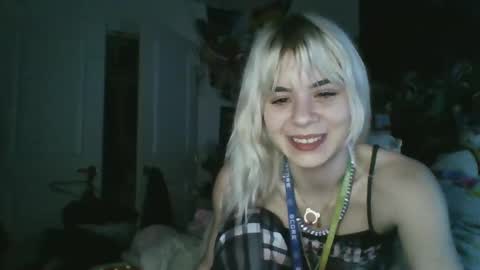 Snapshot of lolalixx6969 chatting on 12/08/24, 07:58 Lola Lixx online show from 12/08/24, 07:58