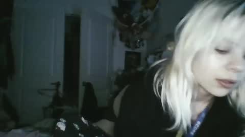 Snapshot of lolalixx6969 chatting on 12/10/24, 02:59 Lola Lixx online show from 12/10/24, 02:59