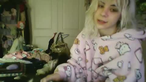 Snapshot of lolalixx6969 chatting on 01/22/25, 06:52 Lola Lixx online show from 01/22/25, 06:52