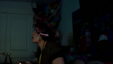 Snapshot of lolalixx6969 chatting on 02/07/25, 05:41 Lola Lixx online show from 02/07/25, 05:41