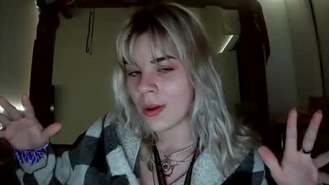 Snapshot of lolalixx6969 chatting on 12/15/25, 11:36 Lola Lixx online show from 12/15/25, 11:36