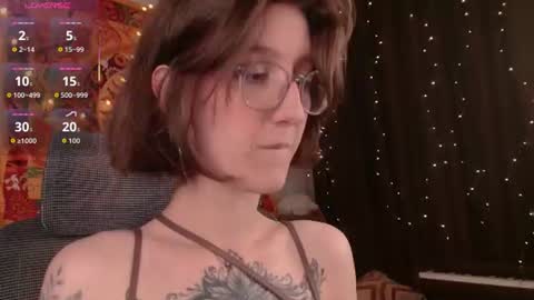 lolami_ online show from 07/15/26, 07:24