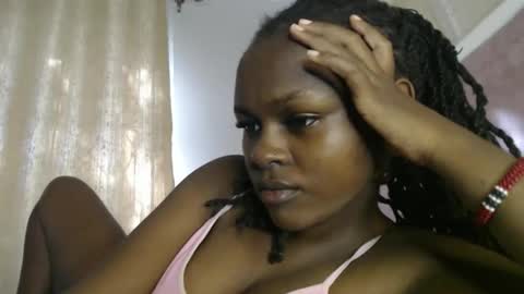 lolamia7 online show from 10/14/25, 05:08