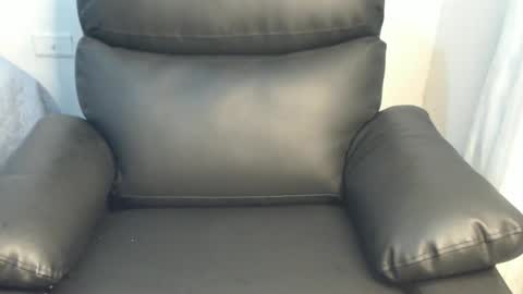 Snapshot of lolapaz3 chatting on 03/08/25, 12:22 Lola online show from 03/08/25, 12:22