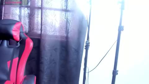 lolasweett_ online show from 11/10/25, 02:16