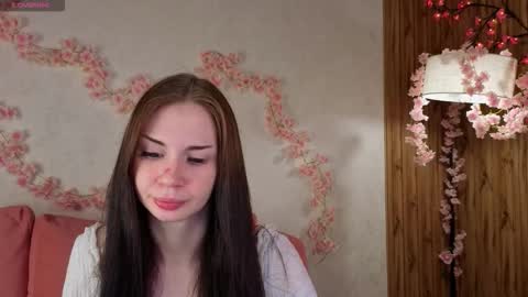 Lola online show from 11/18/25, 09:25