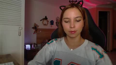 Lola doll online show from 11/06/25, 08:32