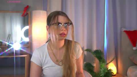 Lola online show from 01/09/26, 08:17