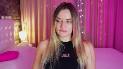 Victoria online show from 01/17/25, 05:41