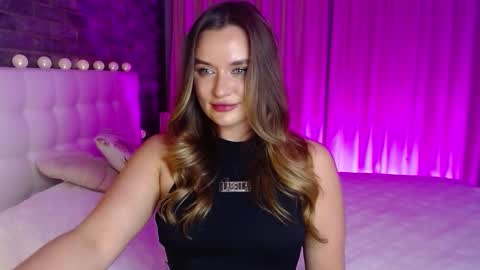 Victoria online show from 02/17/26, 03:40