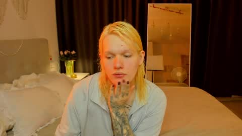 lollita online show from 03/28/26, 05:51