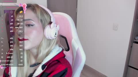 Snapshot of lolly_js_ chatting on 01/07/25, 02:10 Lolly  online show from 01/07/25, 02:10