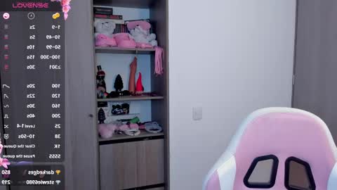 Snapshot of lolly_js_ chatting on 01/12/25, 06:49 Lolly  online show from 01/12/25, 06:49