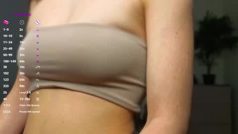 Snapshot of lolly_poppi chatting on 11/07/25, 03:34 lolly_poppi online show from 11/07/25, 03:34