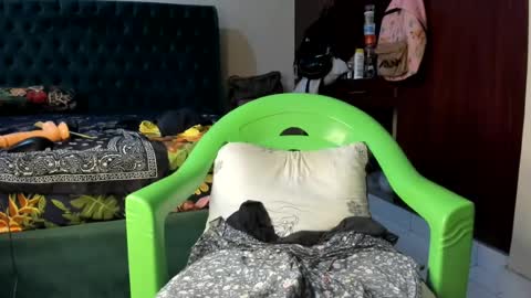 lolly_preety online show from 06/12/26, 01:54