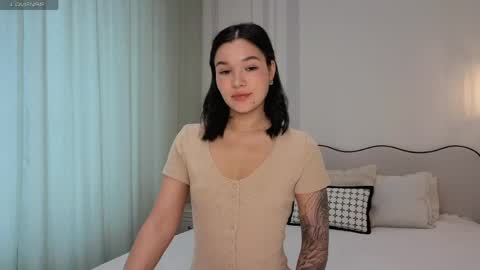 Snapshot of lolly_turner chatting on 05/17/26, 05:16 lolly_turner online show from 05/17/26, 05:16