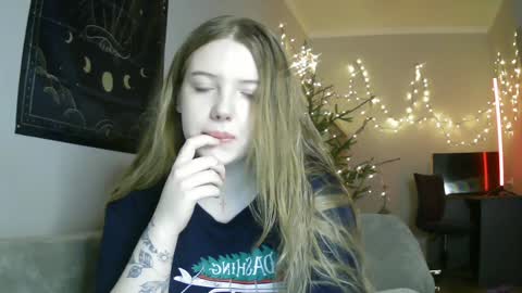 Lilly online show from 01/11/25, 04:14