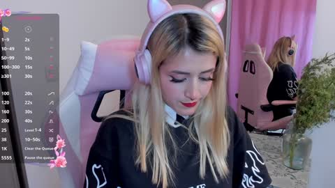 Lolly online show from 12/30/24, 03:03