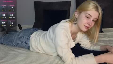 Eva online show from 11/18/25, 07:18