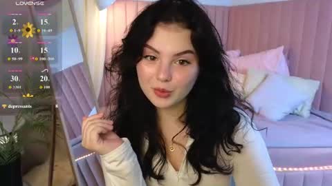 Snapshot of lollyy_pop chatting on 07/18/26, 01:32 lollyy_pop online show from 07/18/26, 01:32