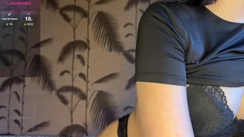 lola online show from 05/25/26, 02:23