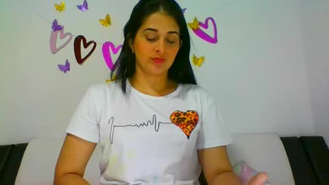 estehfania online show from 02/16/25, 12:52