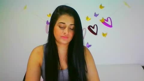estehfania online show from 02/17/25, 11:31