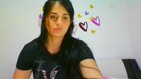 estehfania online show from 02/22/25, 03:12