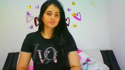 estehfania online show from 02/23/25, 01:02