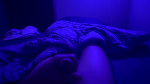 Snapshot of lomein99 chatting on 11/17/25, 02:50 LoMein online show from 11/17/25, 02:50