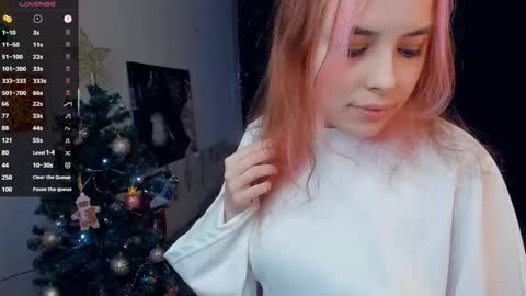 Lona online show from 12/20/25, 06:48