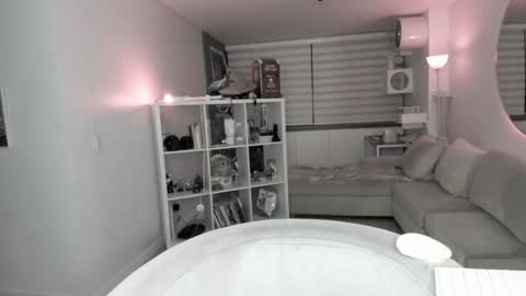 SABRINA online show from 01/17/25, 04:39