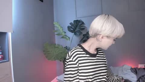 SABRINA online show from 02/23/25, 08:44