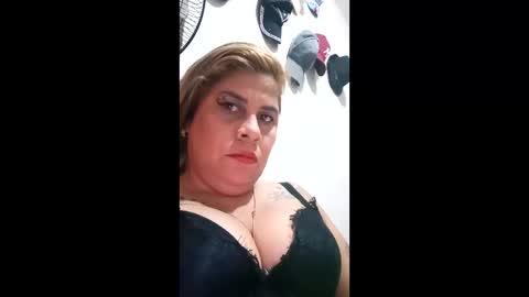 Snapshot of lonelywoman44 chatting on 02/01/26, 02:10 lonelywoman44 online show from 02/01/26, 02:10