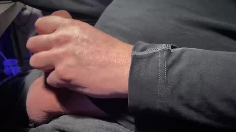 Long online show from 01/31/25, 07:51