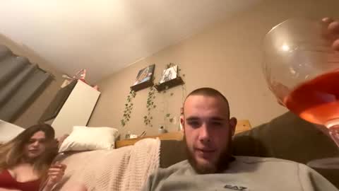 Snapshot of longjohndong321 chatting on 04/06/26, 12:08 Unknowncouple online show from 04/06/26, 12:08