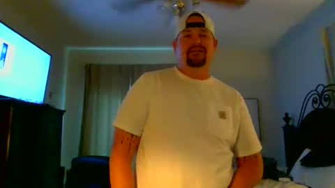 Snapshot of longlastingviking chatting on 05/20/26, 11:11 longlastingviking online show from 05/20/26, 11:11