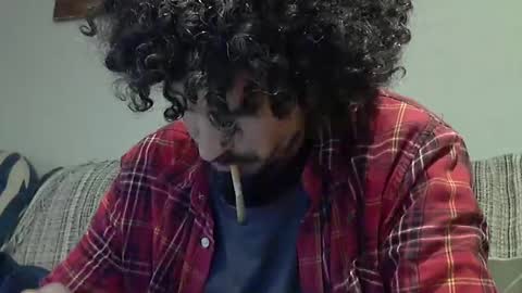 Snapshot of longnight5 chatting on 12/10/24, 03:44 Alejandro Rulitos Twitter longnight55 Intagram 5longnight5 online show from 12/10/24, 03:44