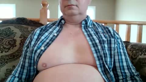 look823 online show from 04/15/26, 03:19